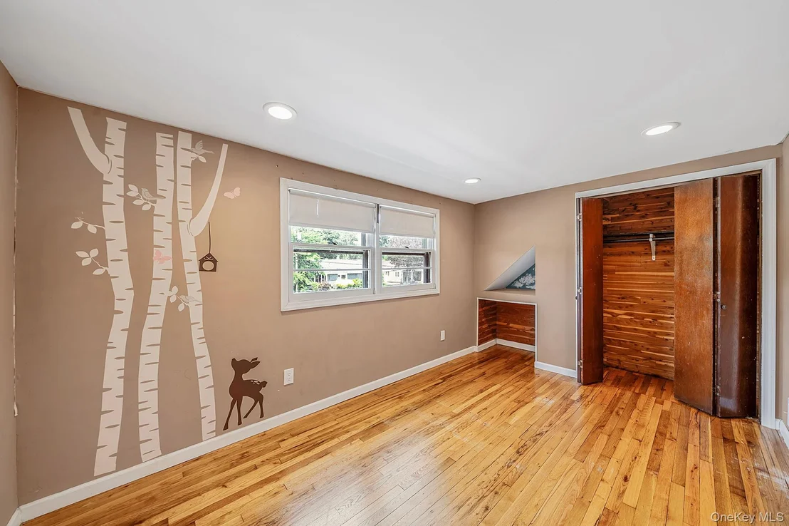 Photo of 146 Dawn Drive