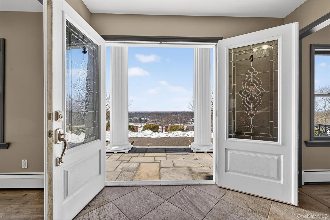 Photo of 285 Hill Road
