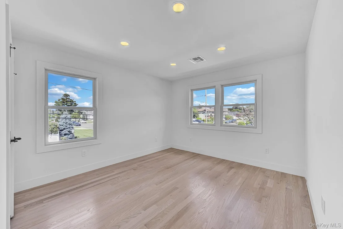 Photo of 21 Cypress Avenue