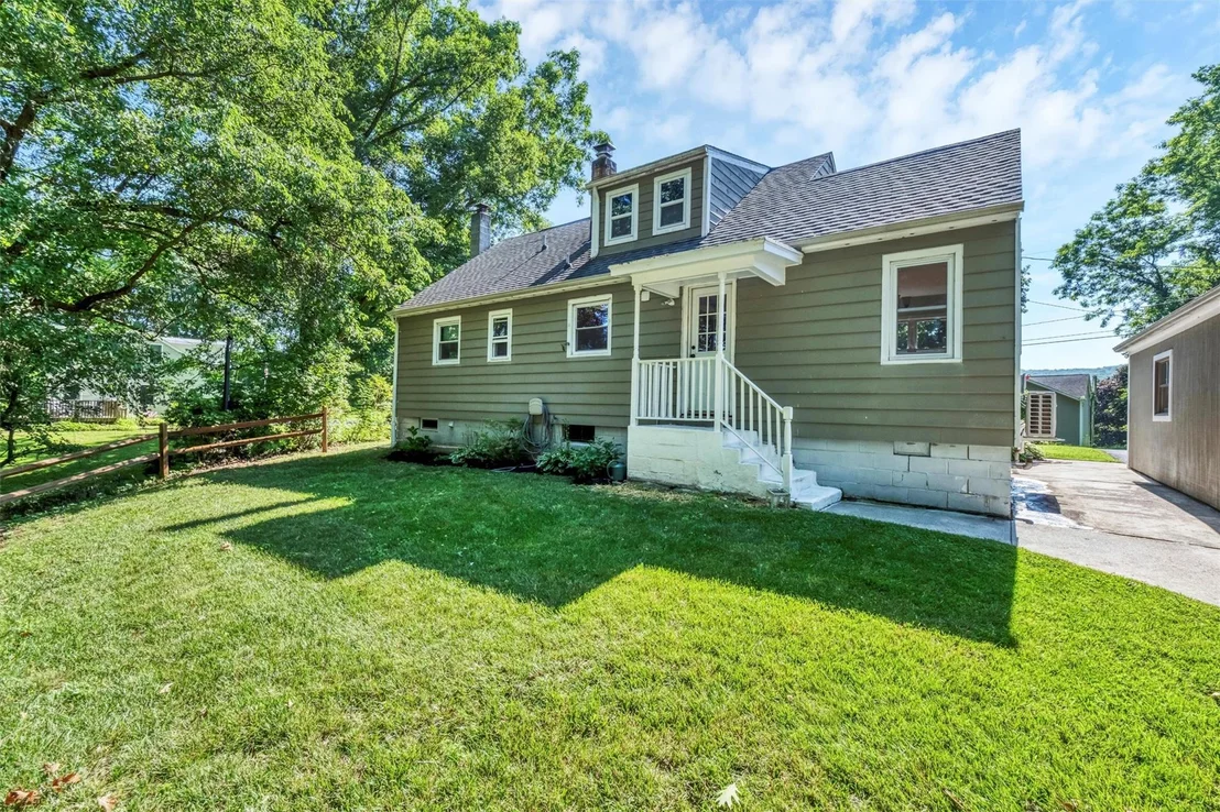 Photo of 14 Summit Avenue
