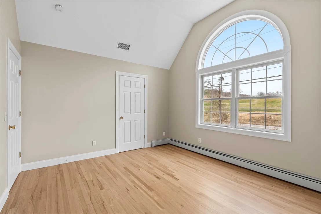 Photo of 160 Simpson Road