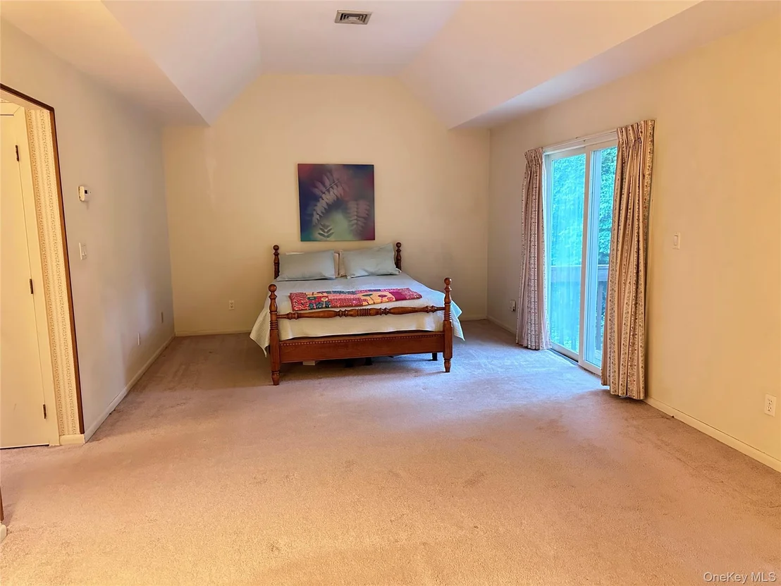 Photo of 70 Spring Pond Drive