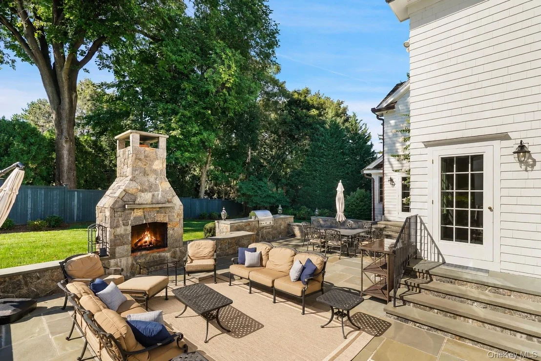 Photo of 81 Park Drive N