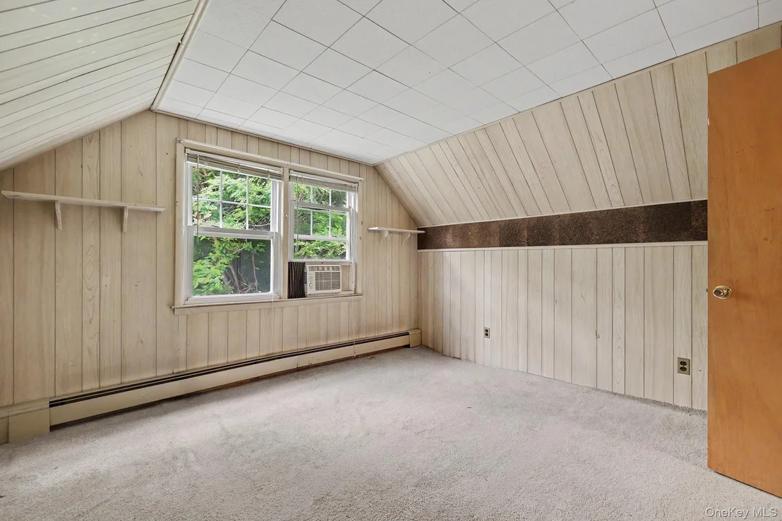 Photo of 5 Meadowbrook Drive