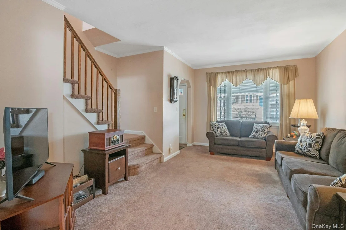 Photo of 152 Meagher Avenue