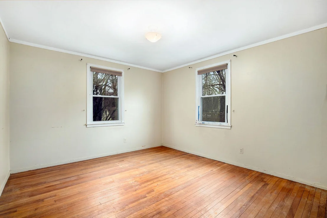 Photo of 882 King Street