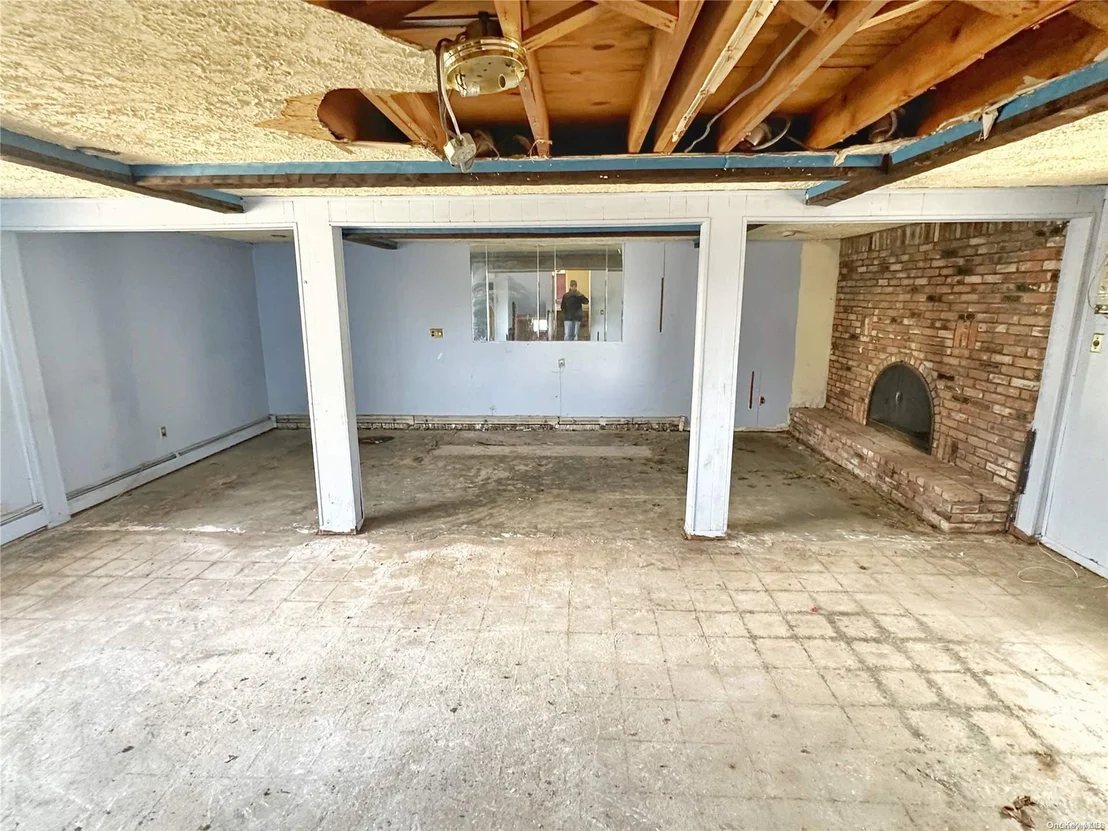 Photo of 158 Root Avenue