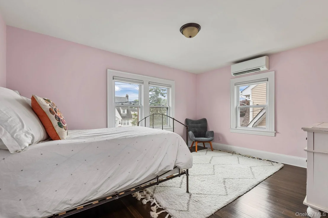 Photo of 78 Denton Avenue