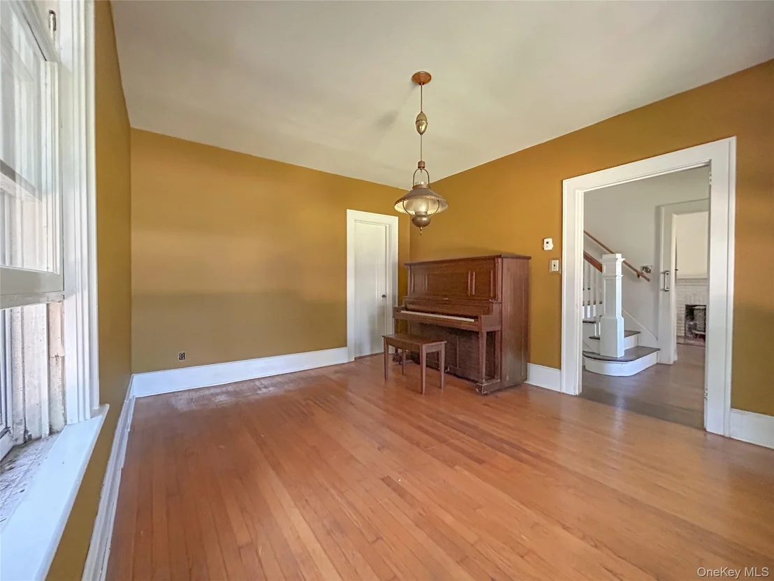 Photo of 18 Beechwood Park