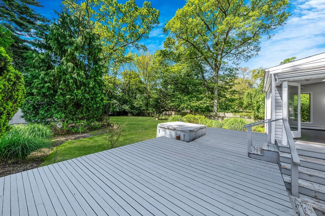 Photo of 10 Clearbrook Drive