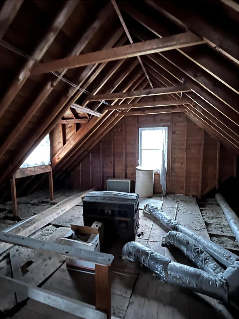 Photo of 1598 Benedict Place