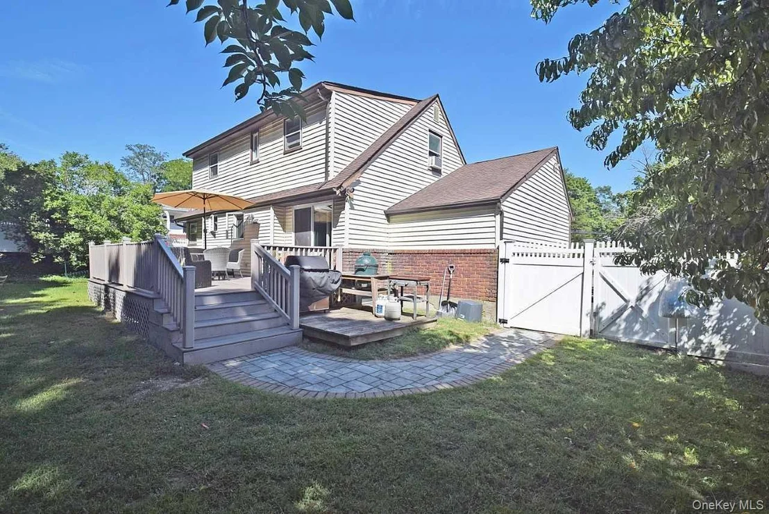 Photo of 90 Cornell Drive