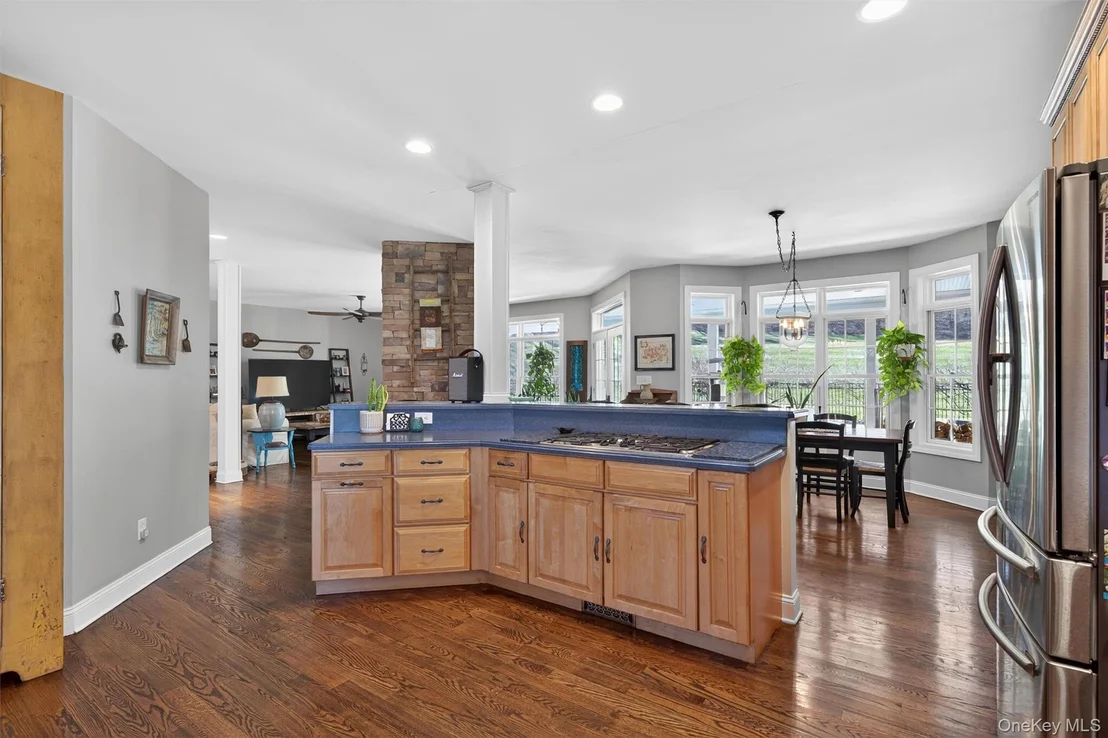 Photo of 5 Deer Meadow Drive