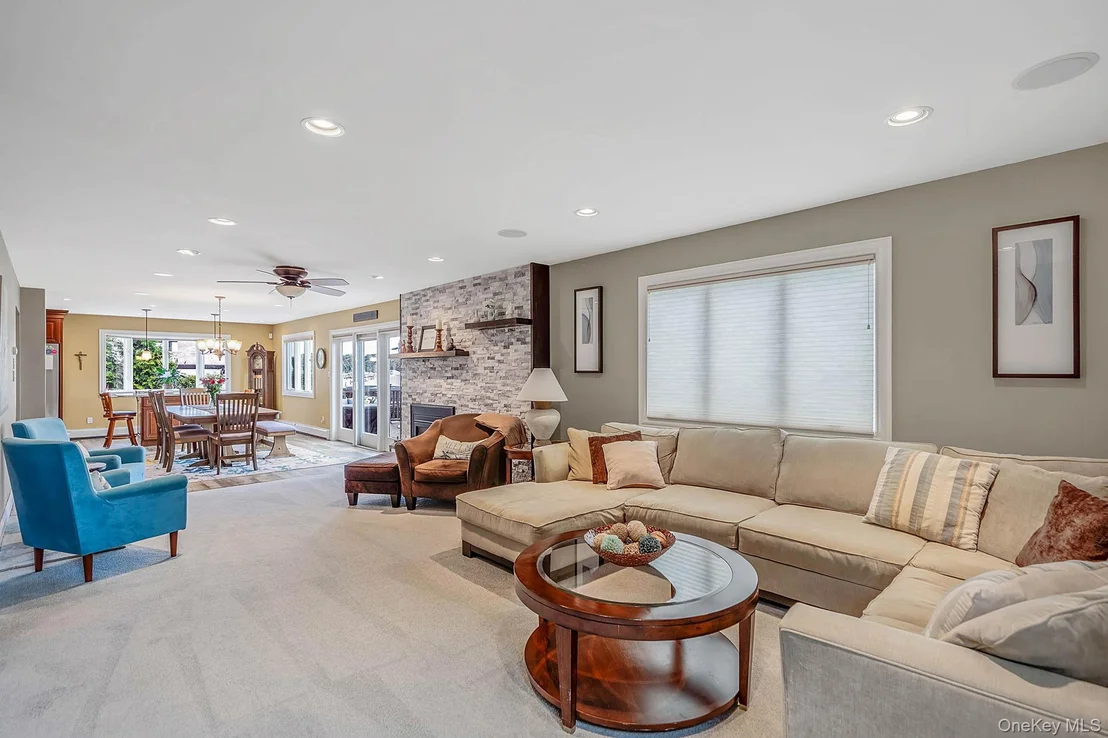 Photo of 131 Crystal Beach Boulevard