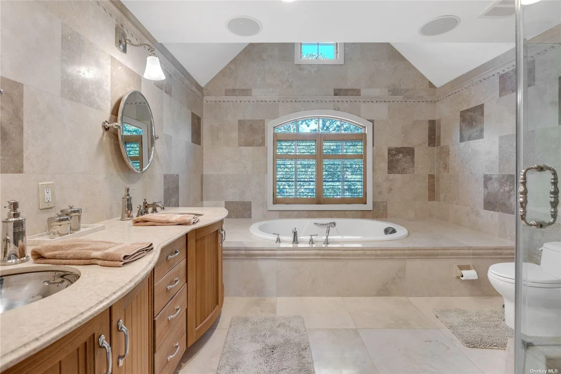 Photo of 7 Pine Ridge Drive