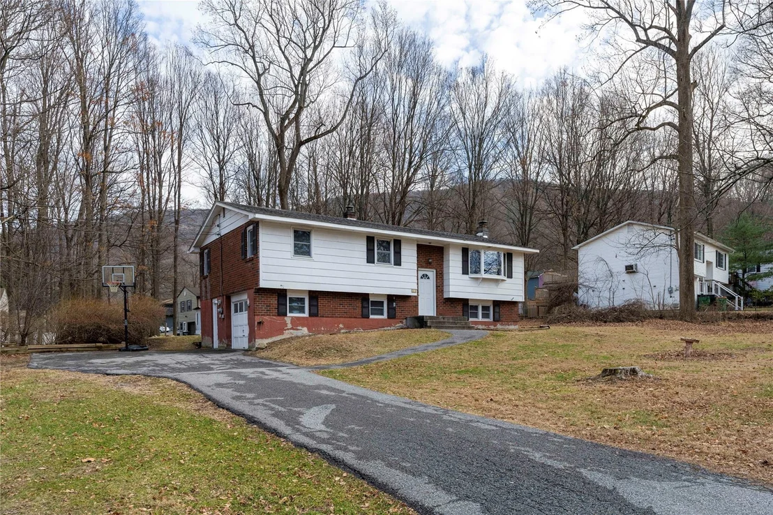 Photo of 11 Brookside Road