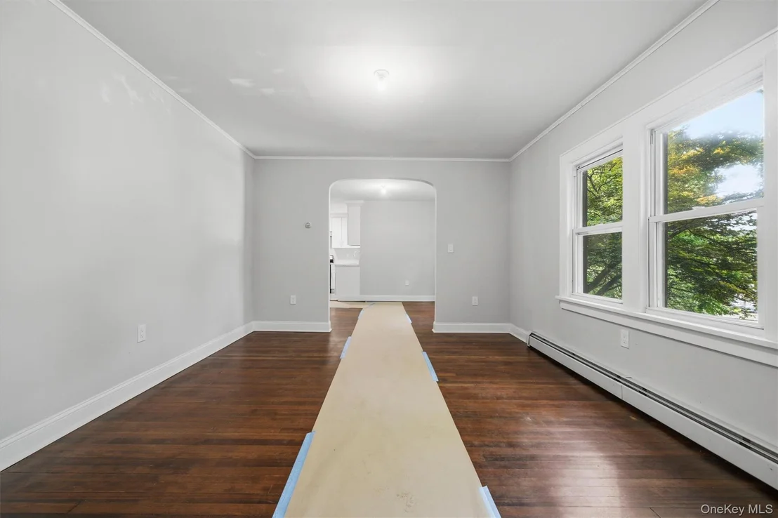 Photo of 669 N Division Street