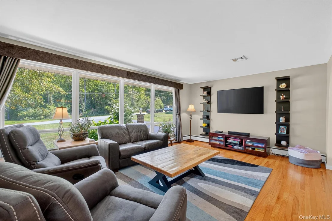 Photo of 14 High Point Drive