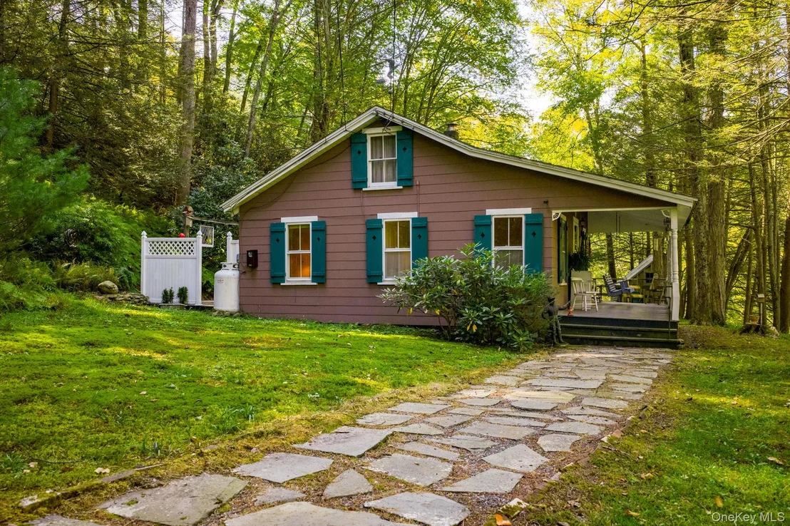 Photo of 2 Shingle Kill Court
