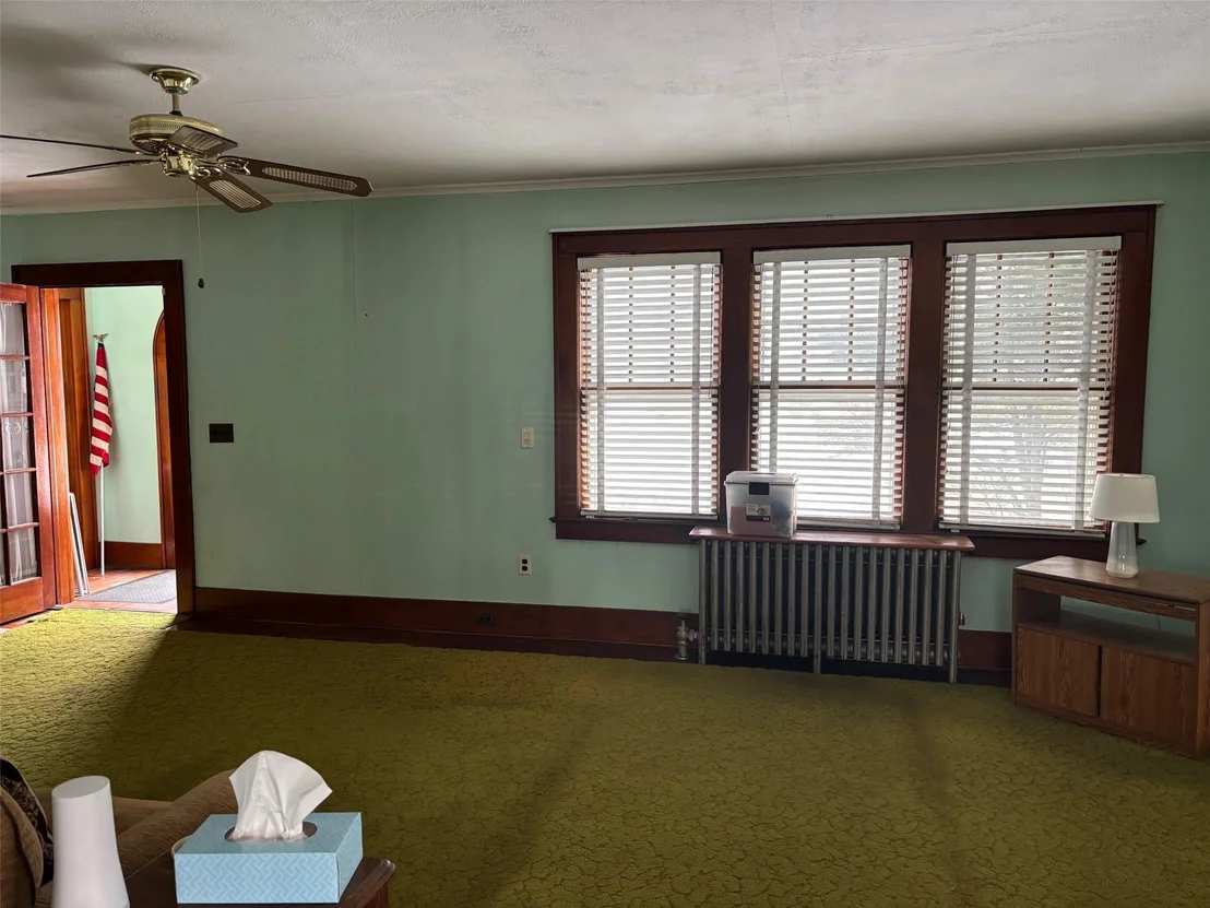 Photo of 265 Howell Avenue