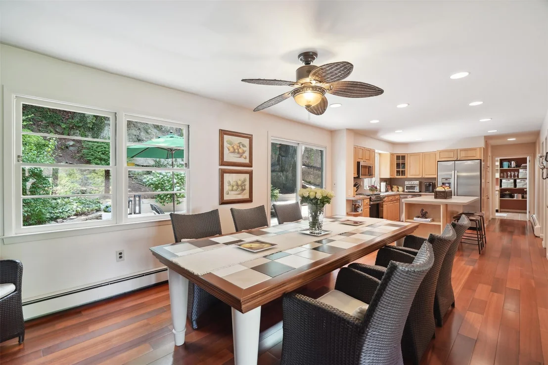 Photo of 10 Rockledge Road
