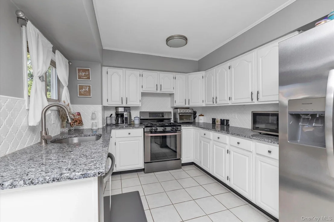 Photo of 64 Kobb Boulevard