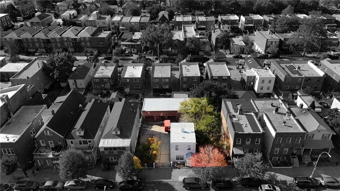Photo of 1933 Pilgrim Avenue