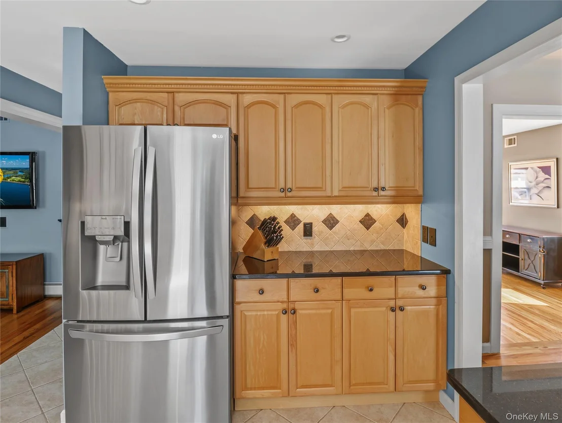 Photo of 30 Larkin Lane