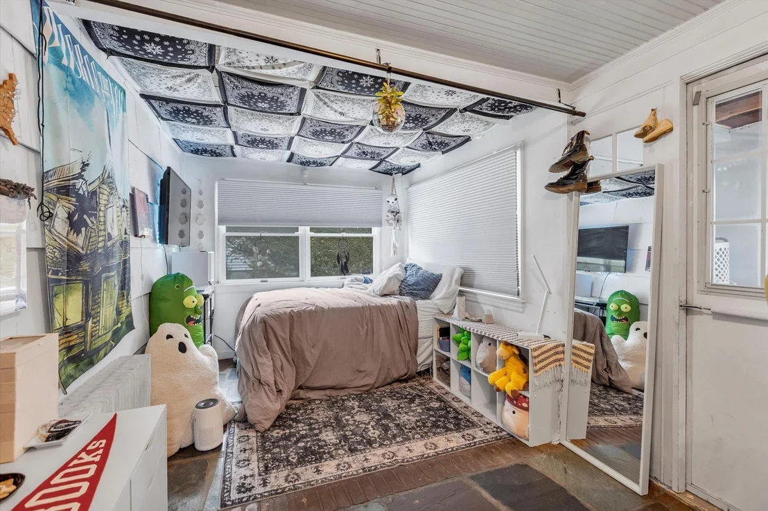 Photo of 6 Brookway