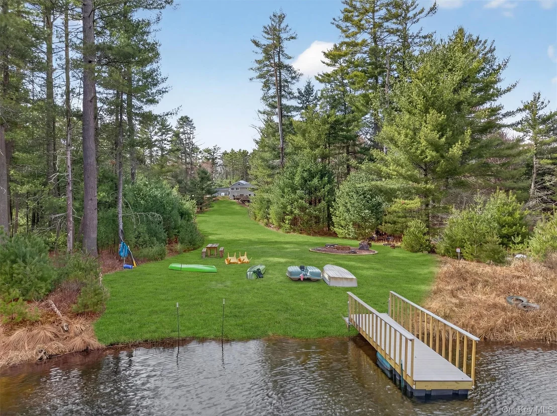 Photo of 86 Beaver Brook Road