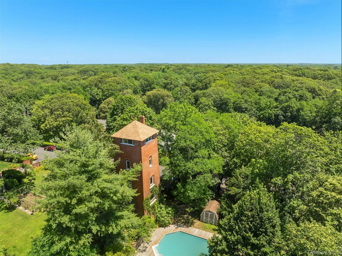 Photo of 880 W Mill Road
