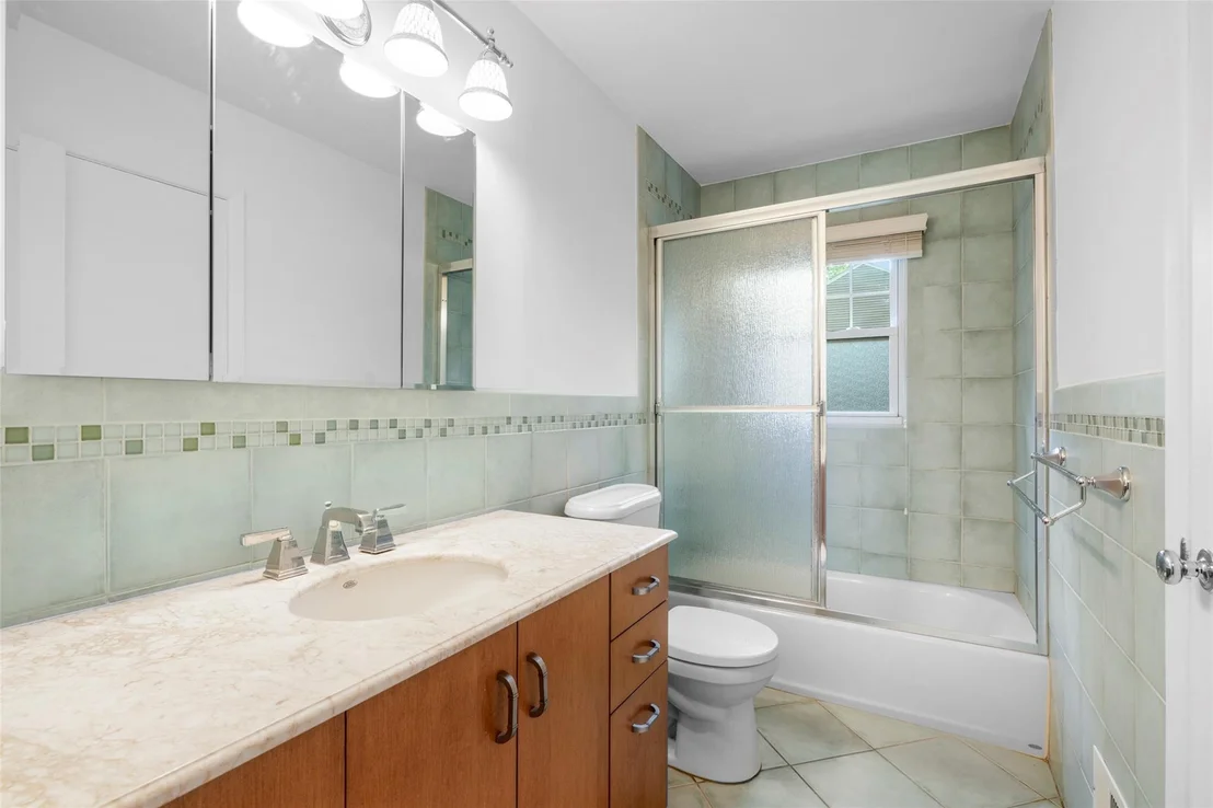 Photo of 320 Stuart Drive