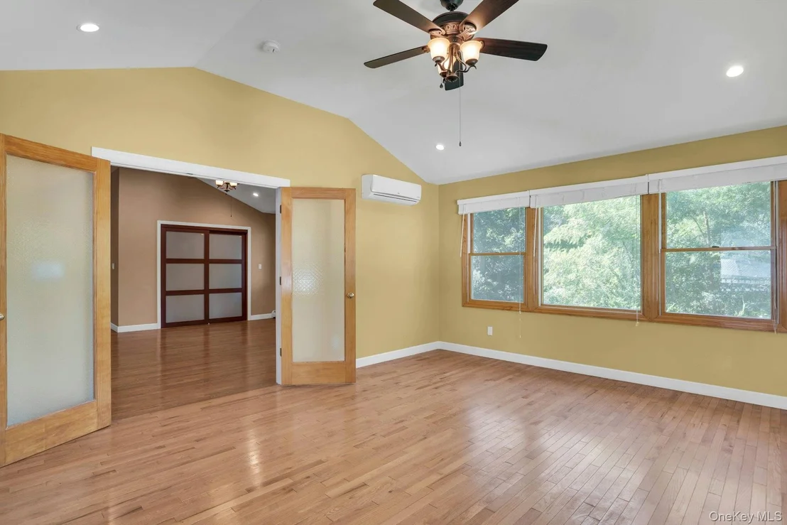 Photo of 33 Pittoni Drive