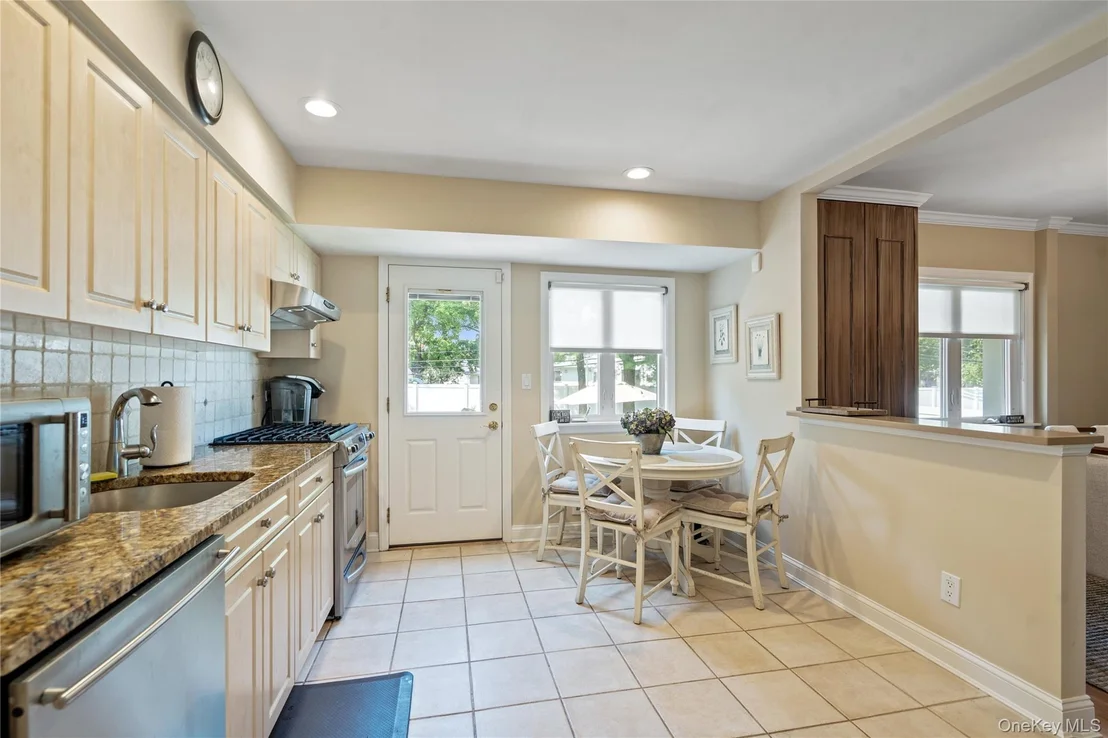 Photo of 46 Saratoga Drive
