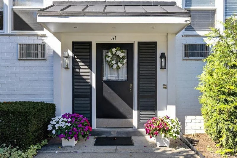 Photo of Unit A at 31 Avon Circle