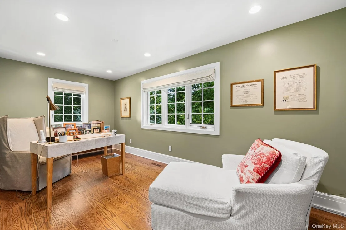 Photo of 73 Park Drive S