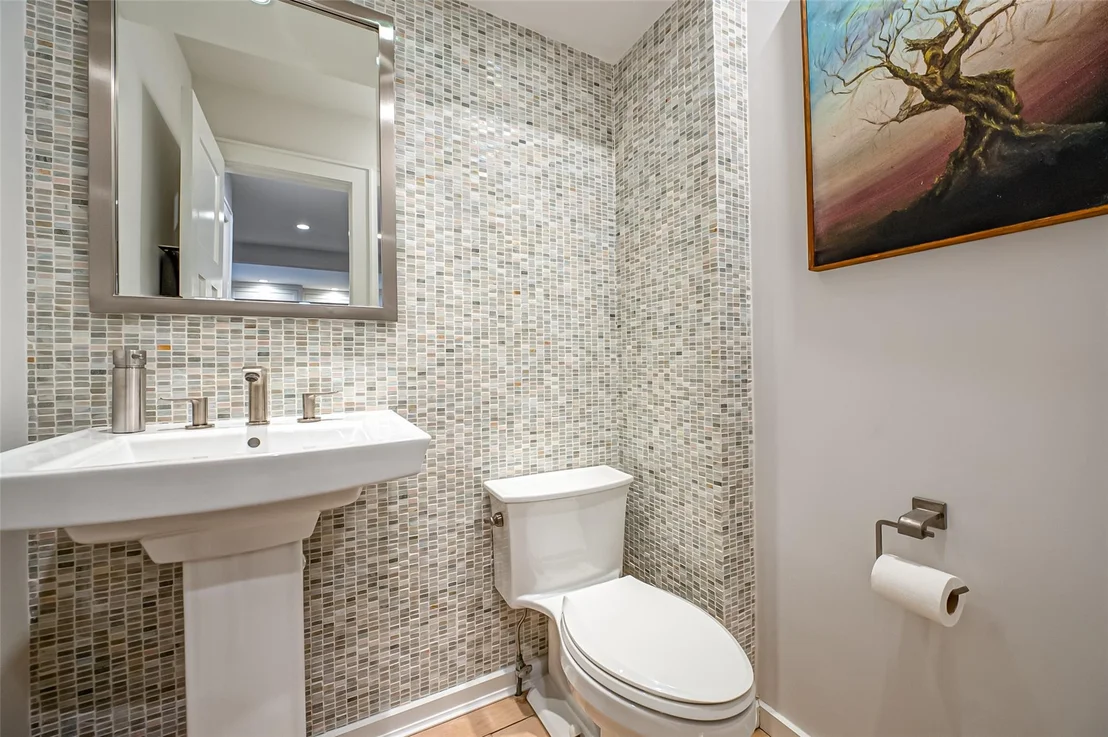 Photo of 12 Sutton Place