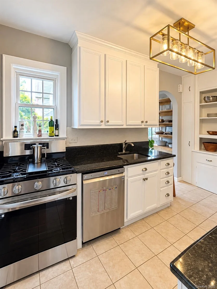 Photo of 437 Third Avenue