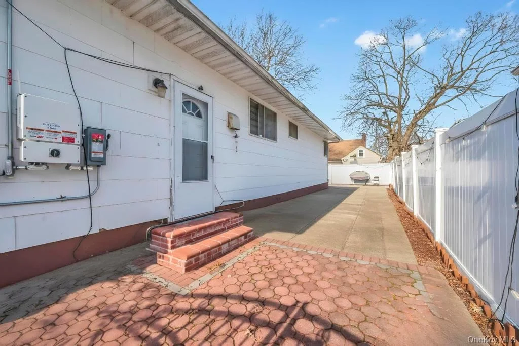 Photo of 488 Pershing Blvd