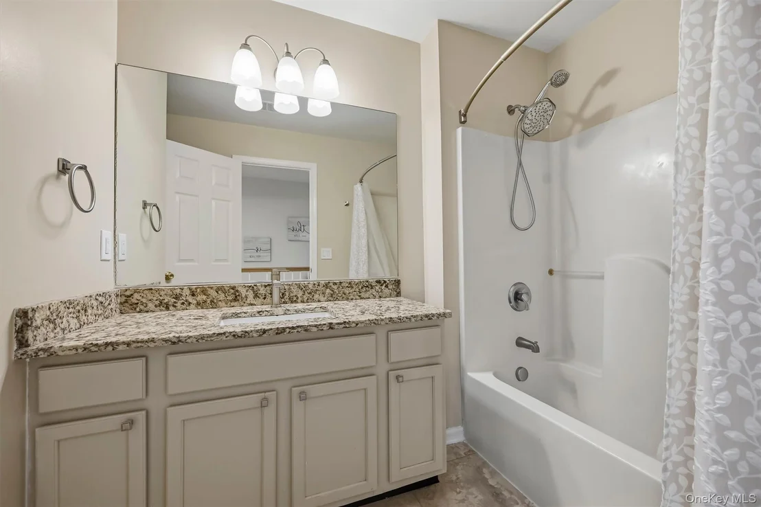 Photo of 2726 Colonial Drive