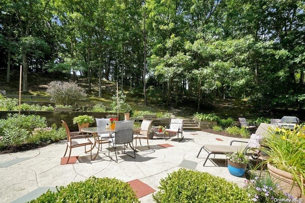 Photo of 140 Cornell Drive