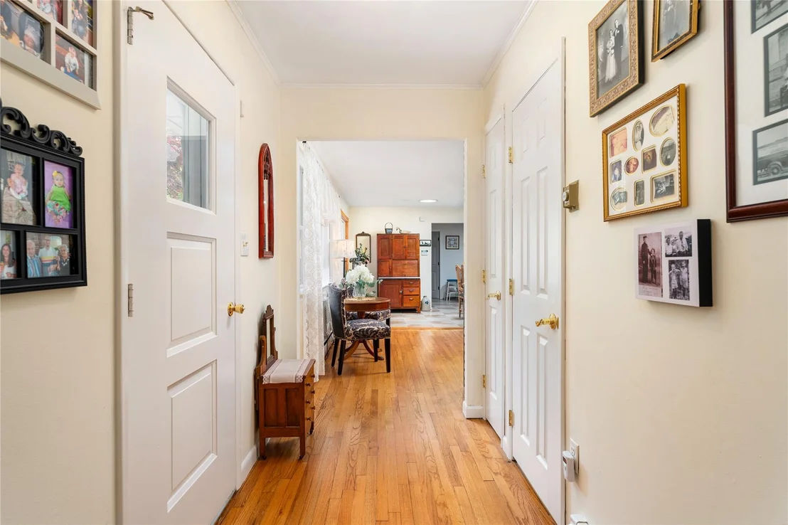 Photo of 31 Remsen Road