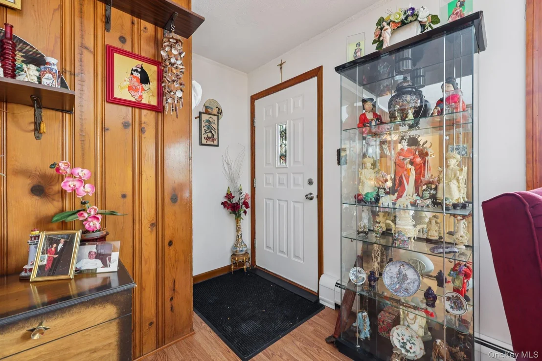Photo of 375 Laurel Road