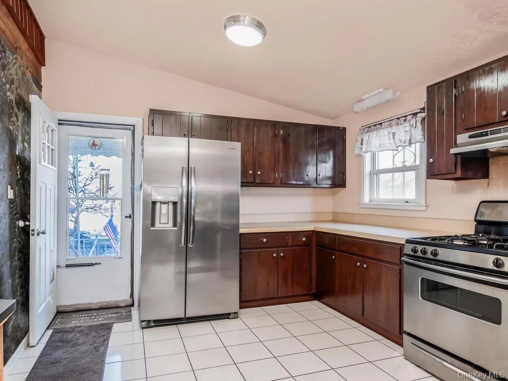 Photo of 1510 Boston Road