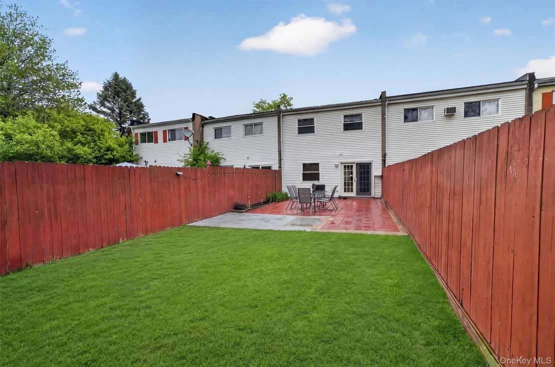 Photo of 80 Sarah Lane