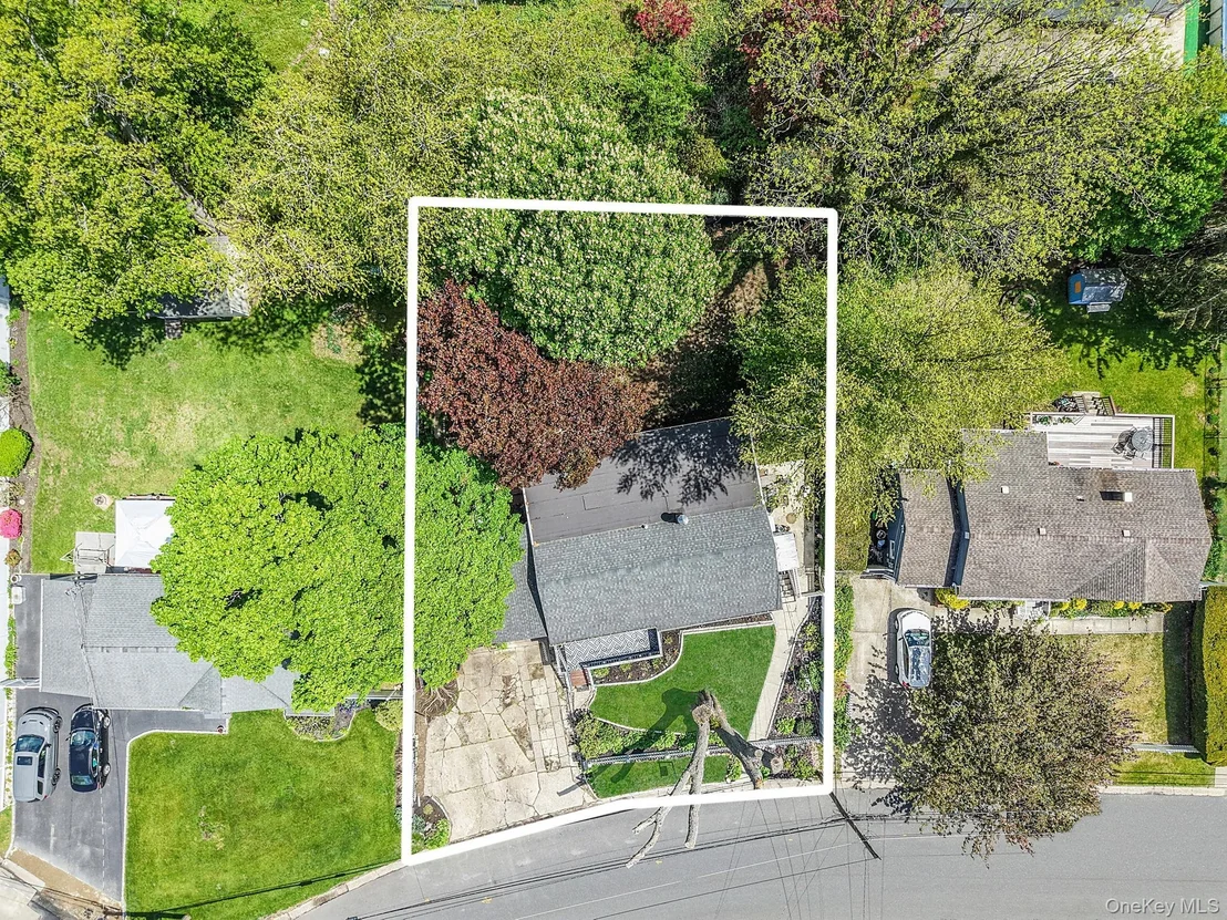 Photo of 85 Applegate Drive