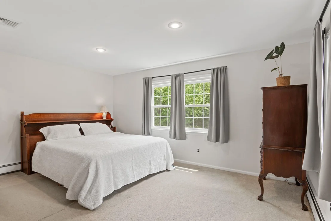 Photo of 18 Chivalry Lane