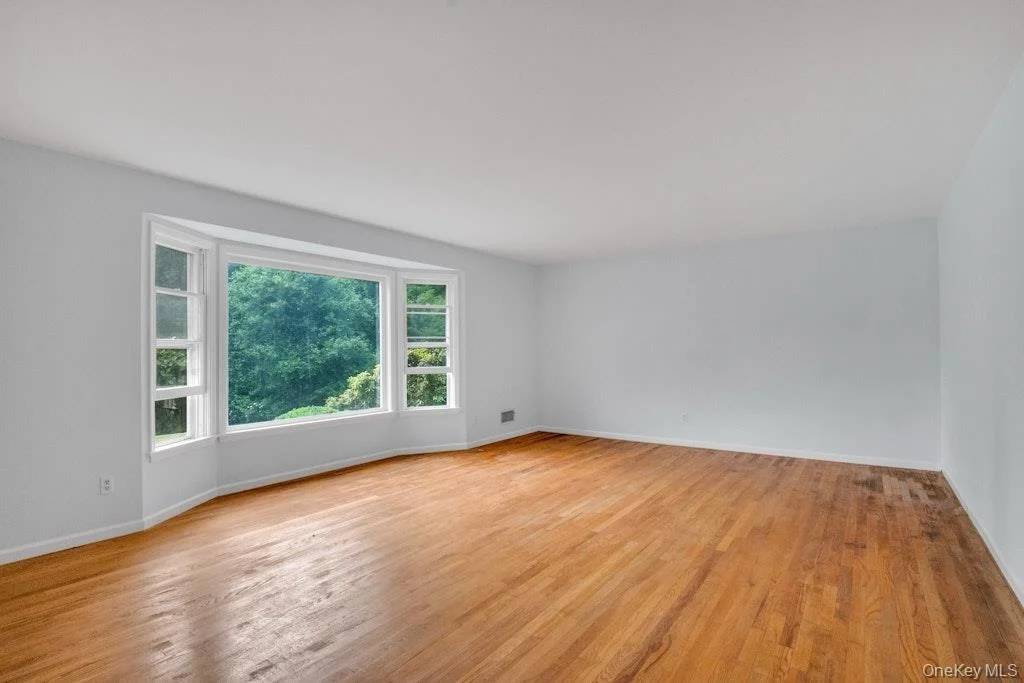Photo of 6 Birch Grove Drive
