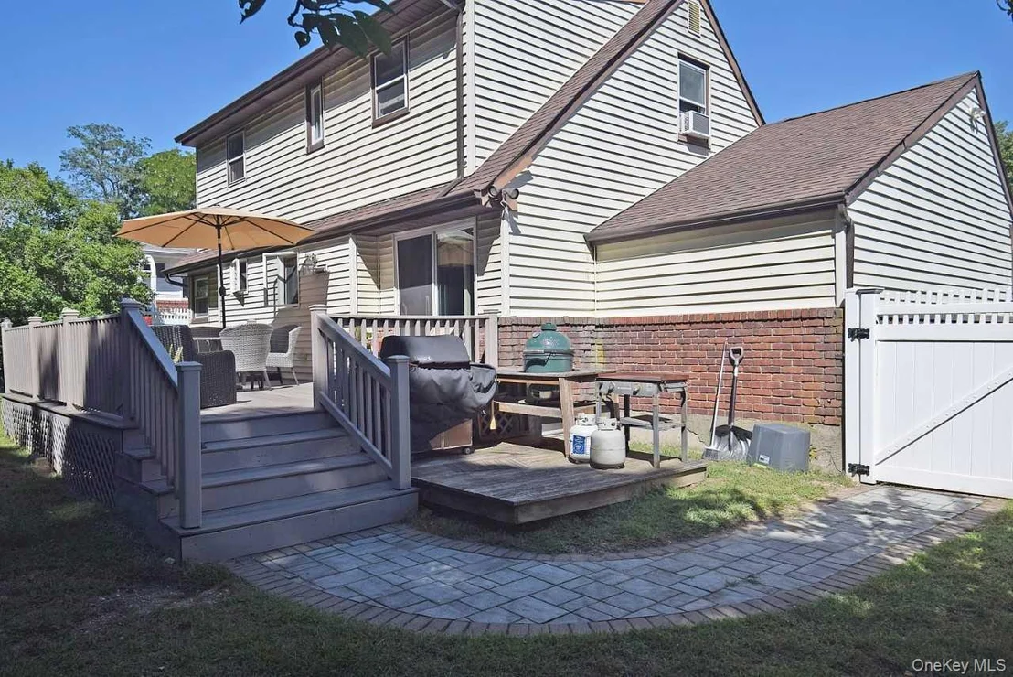 Photo of 90 Cornell Drive