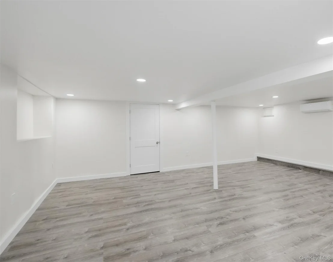 Photo of 22 W Marshall Drive